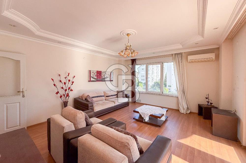 Alanya Cikcilli'de Ara Kat Ayrı Mutfaklı 3+1 Satılık Daire