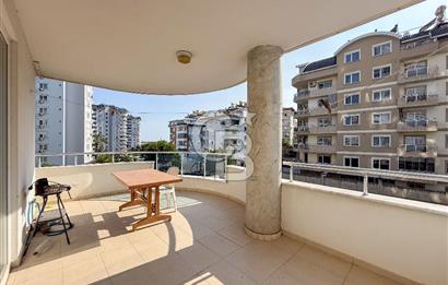 Alanya Cikcilli'de Ara Kat Ayrı Mutfaklı 3+1 Satılık Daire