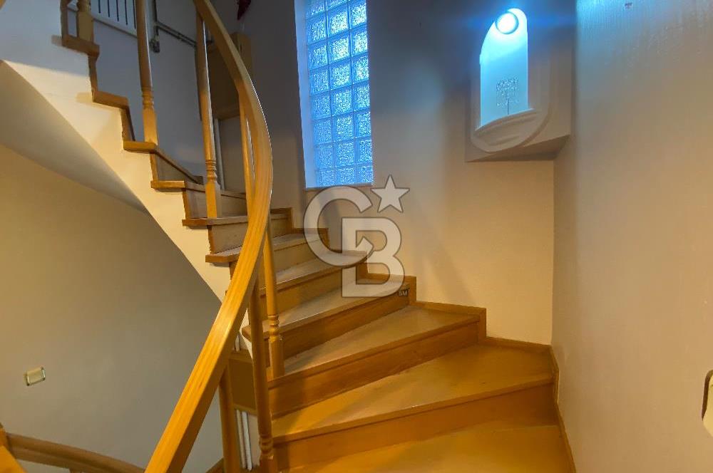 İNCEK TEK YAPI’DA 5+2 SATILIK VİLLA