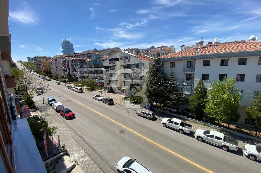 İLKBAHAR MAH’DE CADDE ÜZERİ SATILIK BAKIMLI 5+2 DUBLEX DAİRE