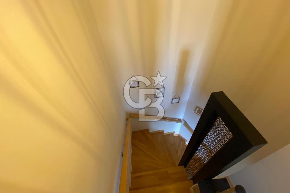 İLKBAHAR MAH’DE CADDE ÜZERİ SATILIK BAKIMLI 5+2 DUBLEX DAİRE