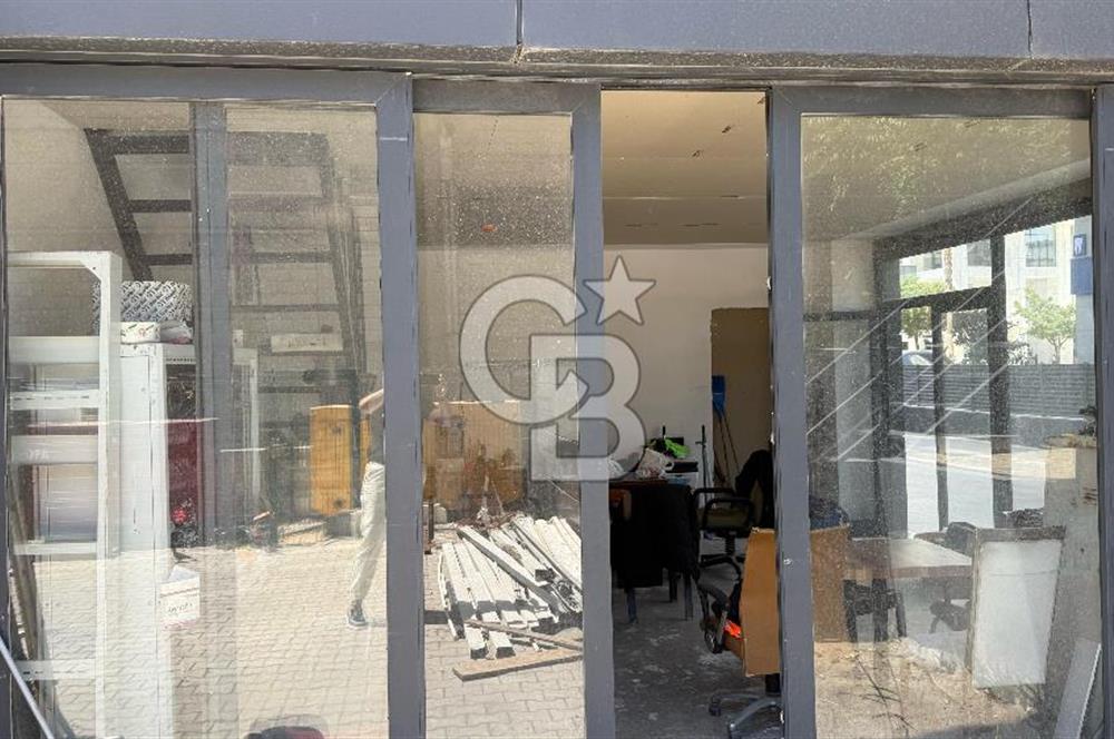 Bayraklı Marla Plaza Adliye Yanı Emsalsiz 680 m2 Devren Kiralık