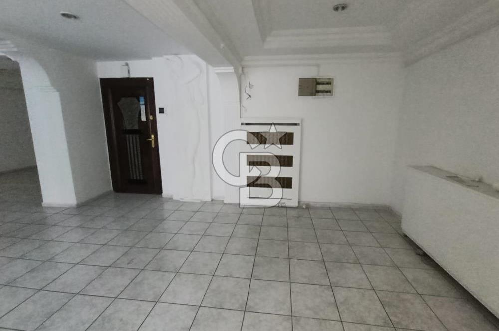 CİNNAH CADDESİ ÜZERİNDE DAİRE