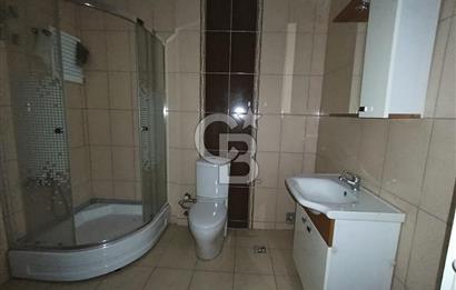 CİNNAH CADDESİ ÜZERİNDE DAİRE