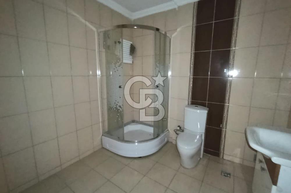CİNNAH CADDESİ ÜZERİNDE DAİRE