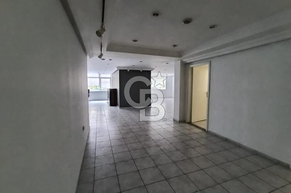 CİNNAH CADDESİ ÜZERİNDE DAİRE