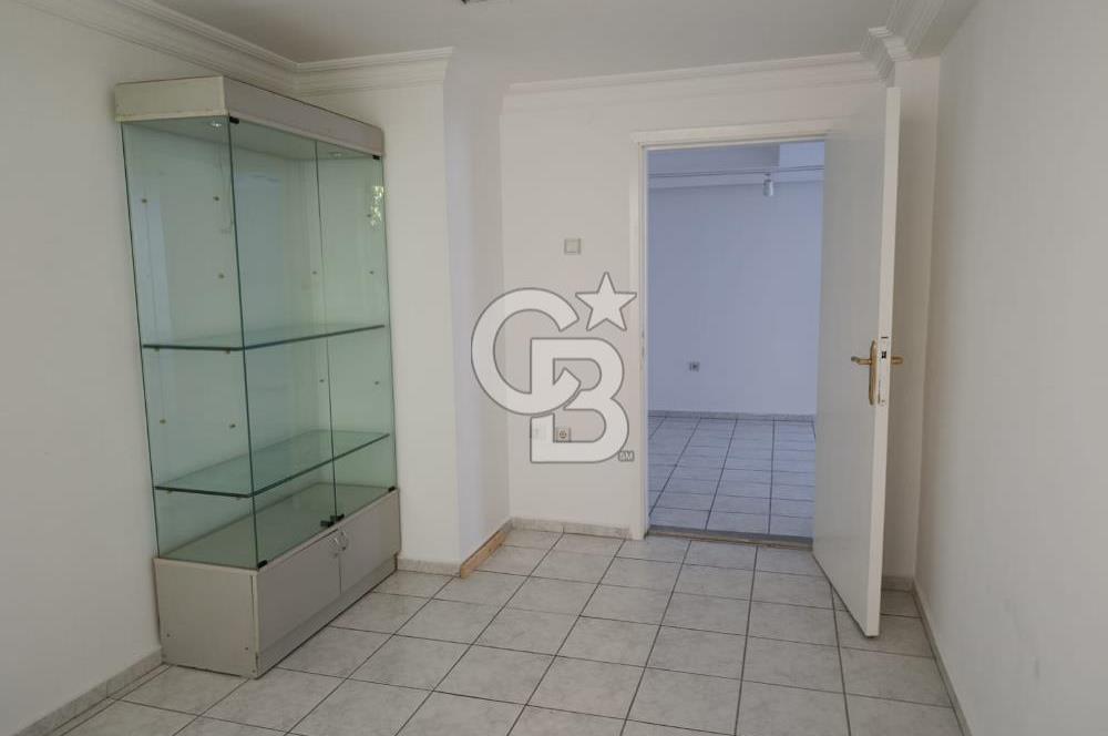 CİNNAH CADDESİ ÜZERİNDE DAİRE