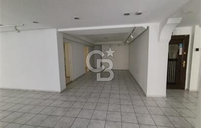 CİNNAH CADDESİ ÜZERİNDE DAİRE