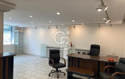 CİNNAH CADDESİ ÜZERİNDE DAİRE