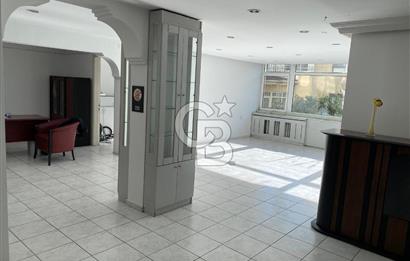 CİNNAH CADDESİ ÜZERİNDE DAİRE
