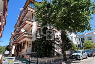 YENİHALLE GAZİ MAHALLESİ'DE KATTA YAPILI SATILIK 2+1 DAİRE