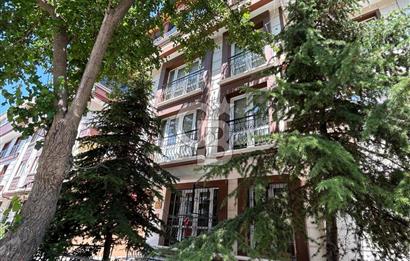 YENİHALLE GAZİ MAHALLESİ'DE KATTA YAPILI SATILIK 2+1 DAİRE