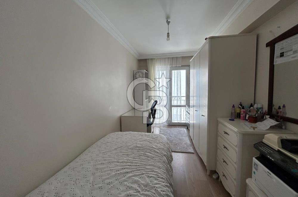 YENİHALLE GAZİ MAHALLESİ'DE KATTA YAPILI SATILIK 2+1 DAİRE