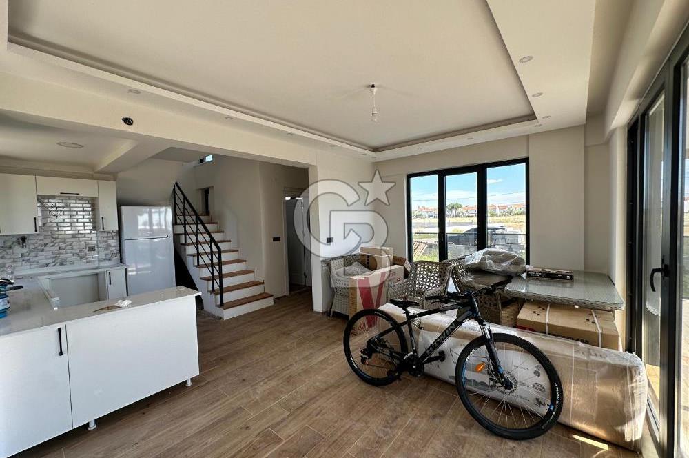 ÇANAKKALE GEYİKLİ'DE SEA COUNTRY SİTESİ SATILIK 3+1 VİLLA