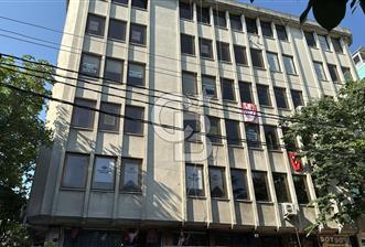 BAŞAK İŞ HANINDA FİYATI ÇOK UYGUN KİRALIK OFİS!