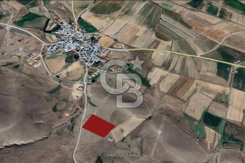 Palandöken Kümbet Mahallesinde 13.200 M² Kadastral Yolu Mevcut