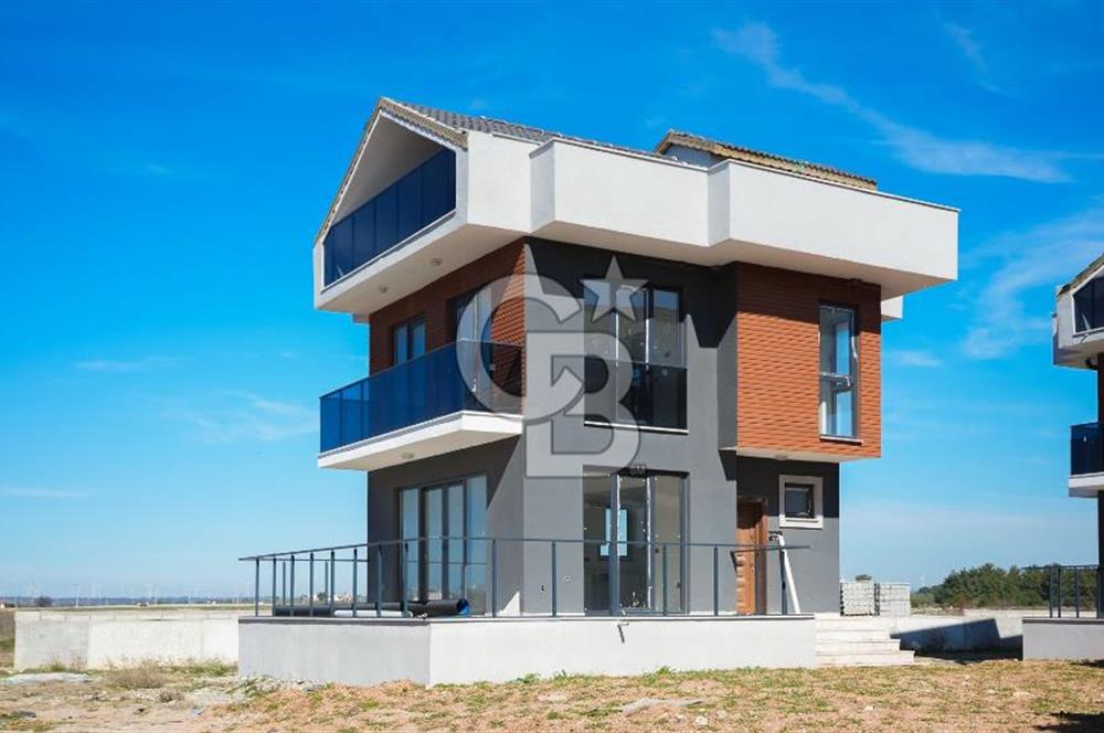 ÇANAKKALE EZİNE GEYİKLİ’DE SEA COUNTRY SİTESİ SATILIK 3+1 VİLLA