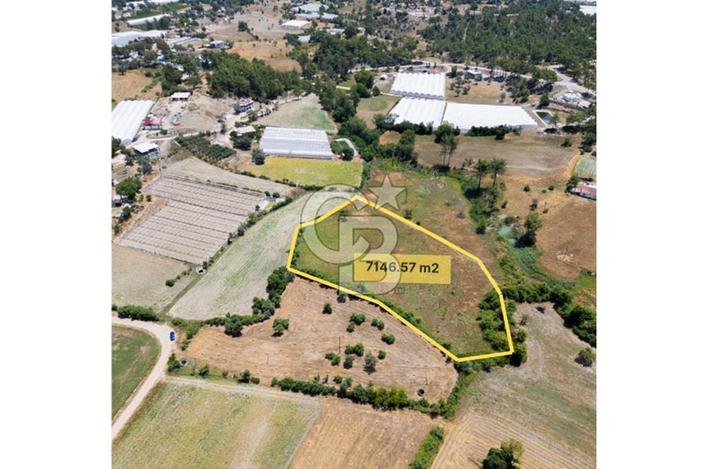 CB ARDENDEN KAŞ UĞRAR KÖYÜNDE 7146 M2 SATILIK TARLA