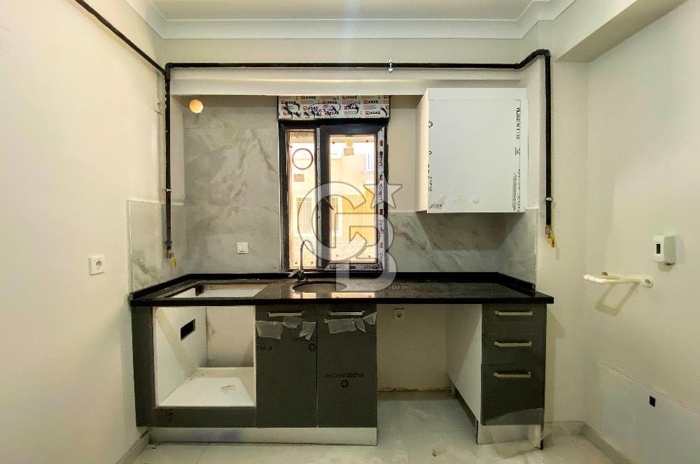 ZEYNEP KAMİL , ÇOK GENİŞ , SIFIR BİNA, 1+1 , 65 m2