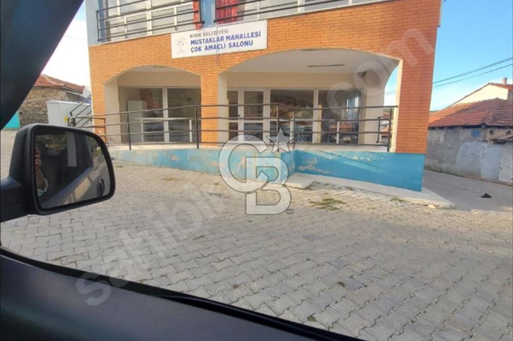 İzmir Kınık Mustaklar Köyünde 72 m2 Arsa ve Satılık 1+1 Ev