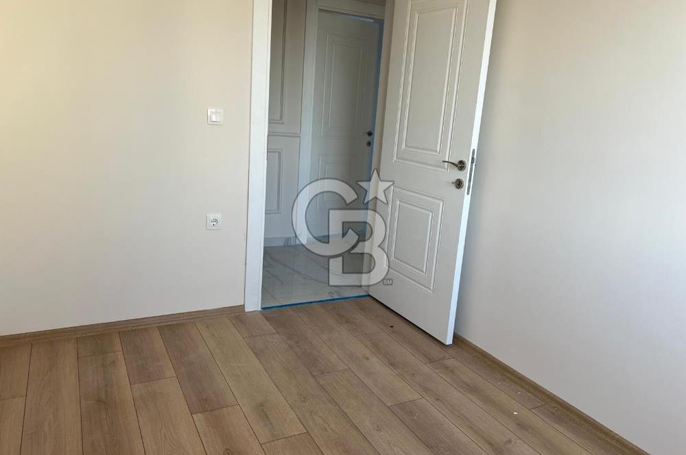 Foça Yenibağarası'nda Kiralık 2+1 Daire
