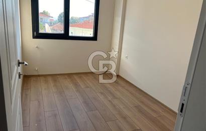 Foça Yenibağarası'nda Kiralık 2+1 Daire