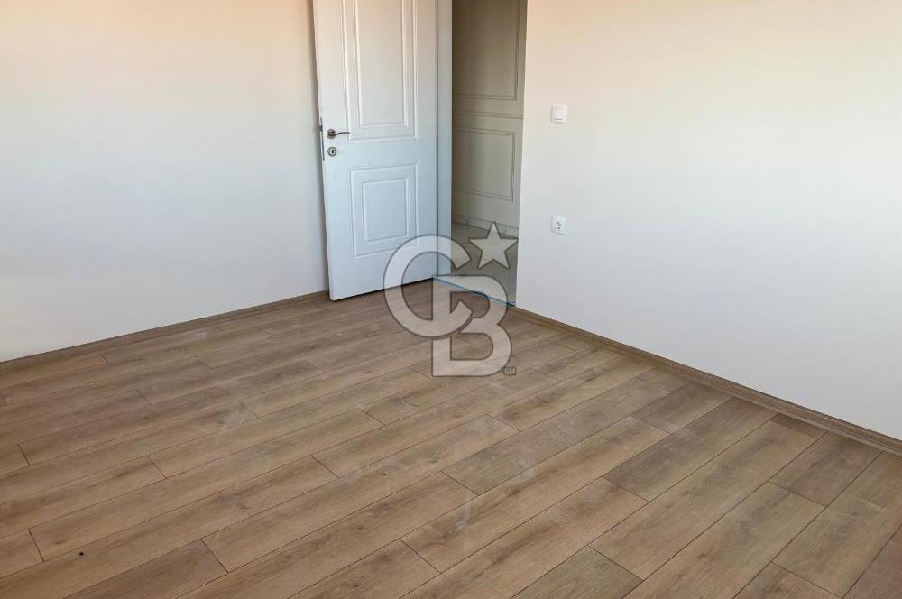 Foça Yenibağarası'nda Kiralık 2+1 Daire
