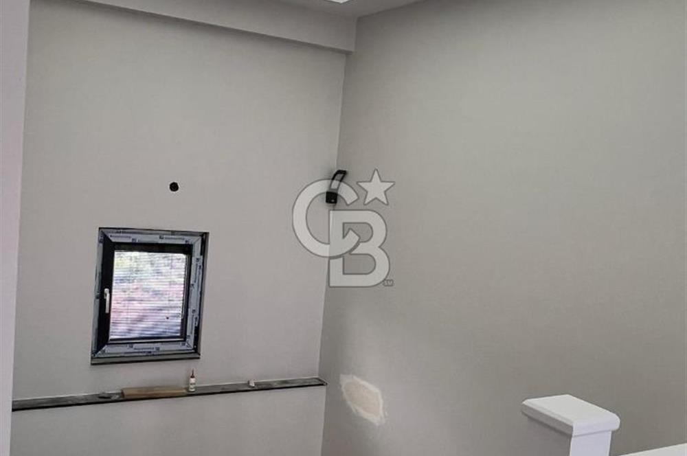 DERİNCE ÇINARLI'DA DENİZ MANZARALI ÖZEL TASARIM MÜSTAKİL VİLLA