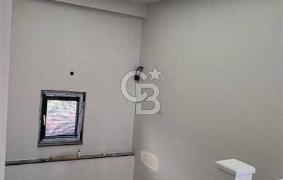 DERİNCE ÇINARLI'DA DENİZ MANZARALI ÖZEL TASARIM MÜSTAKİL VİLLA