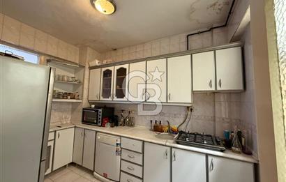 İZMİR KONAK TARİHİ ASANSÖR SOKAĞINDA DENİZ MANZARALI SATLIK DAİRE