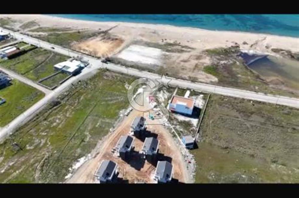 ÇANAKKALE EZİNE GEYİKLİ’DE SEA COUNTRY SİTESİ SATILIK 3+1 VİLLA