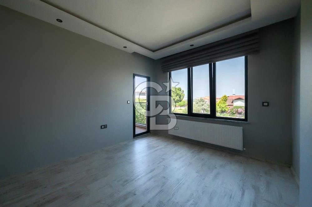 ÇANAKKALE GÜZELYALI'DA KİRALIK VİLLA