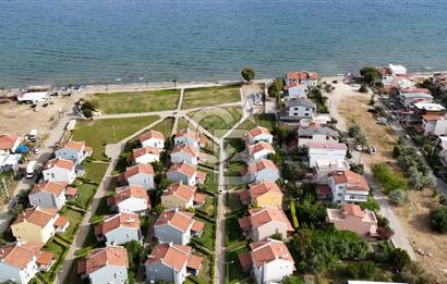 SEFERİHİSAR DOĞANBEY'İN GÖZDE SİTESİ MELTEMTUR'DA YAZ KIŞ KULLANIMA UYGUN VİLLA