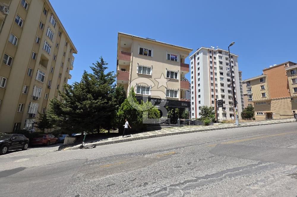 Ümraniye Elalmış Caddesi Üzerinde 3+1 Geniş Kiralık Daire