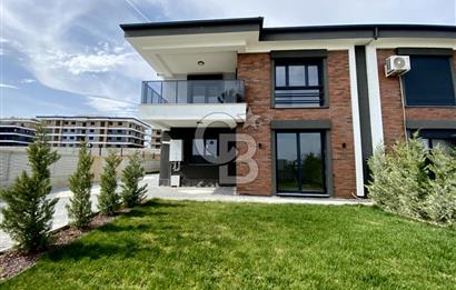 Ayrancılar Havuzlu Site İçerisinde Satılık Villa 