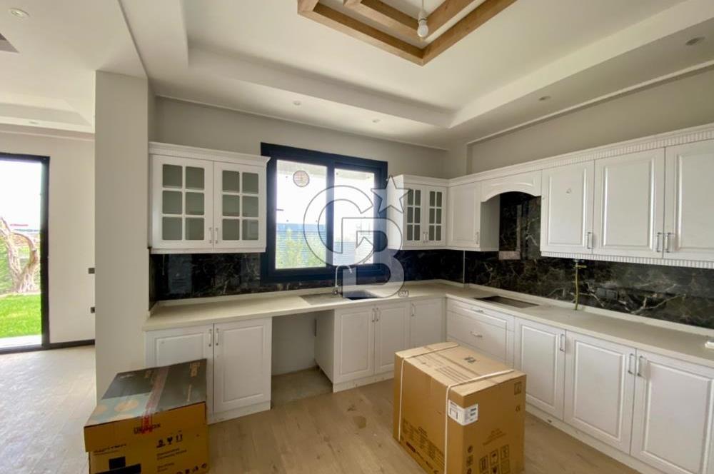 Ayrancılar Havuzlu Site İçerisinde Satılık Villa 