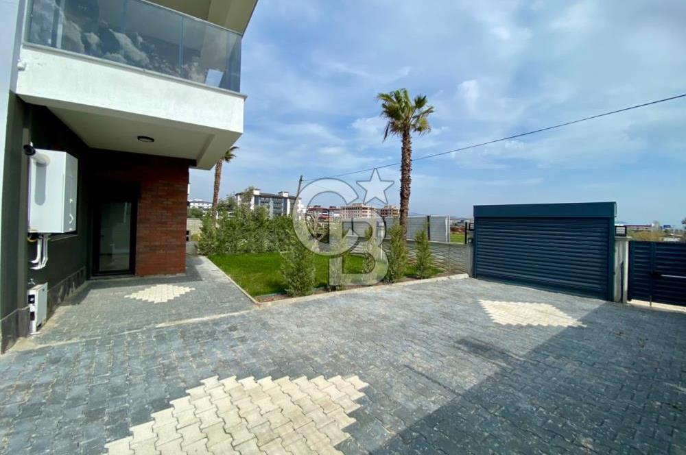 Ayrancılar Havuzlu Site İçerisinde Satılık Villa 