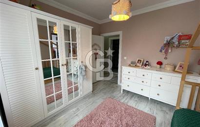 KAŞÜSTÜ GOLD EVLERİNDE ÖZEL YAPIM DENİZ MANZARALI SATILIK DAİRE
