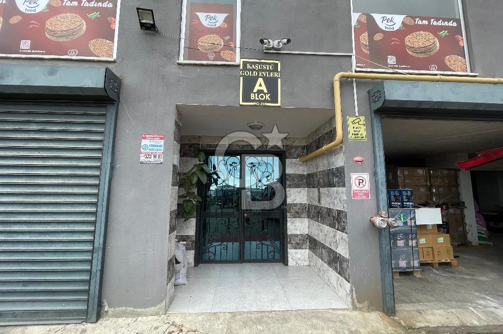 KAŞÜSTÜ GOLD EVLERİNDE ÖZEL YAPIM DENİZ MANZARALI SATILIK DAİRE