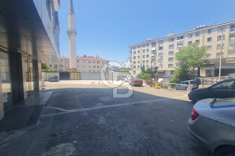 Kadıköy Acıbadem Mah. KDV Avantajlı Kiralık 371 m2 dükkan