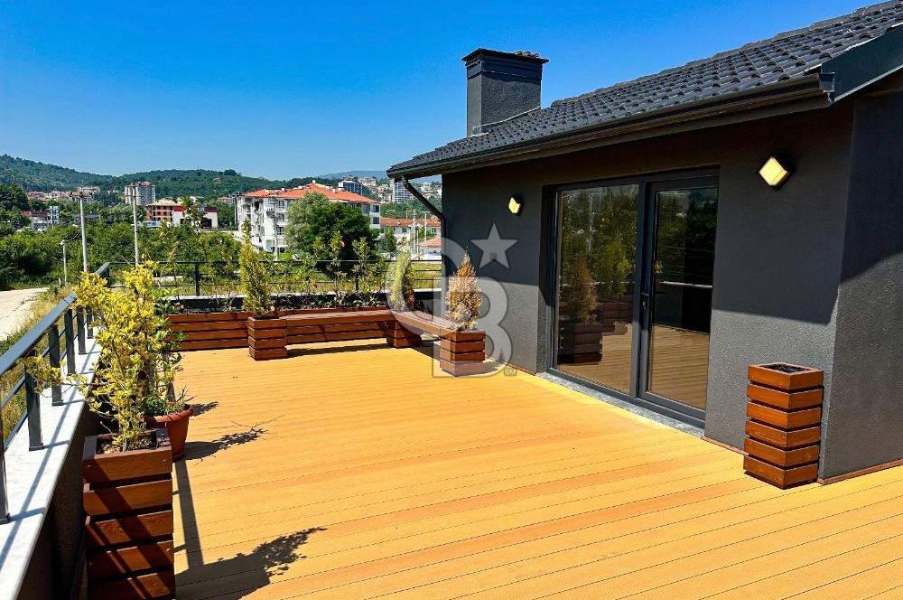 DÜZCE' DE ÖZEL İÇ TASARIMLI, TERASLI, 4+1 SATILIK TRIPLEKS VİLLA