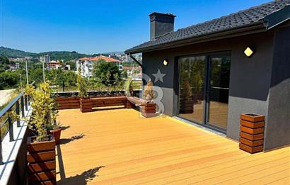 DÜZCE' DE ÖZEL İÇ TASARIMLI, TERASLI, 4+1 SATILIK TRIPLEKS VİLLA