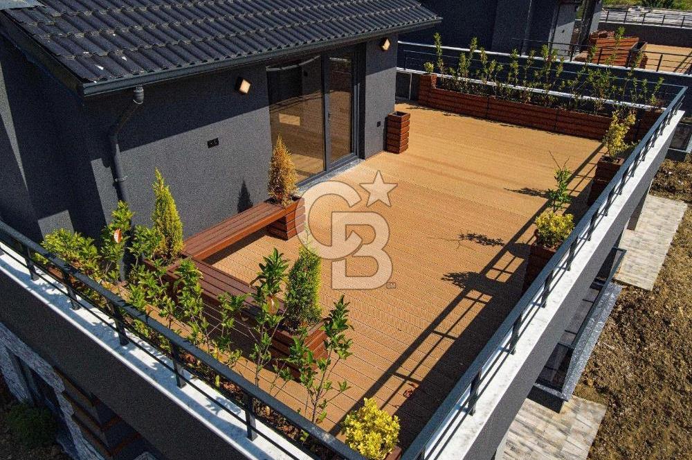 DÜZCE' DE ÖZEL İÇ TASARIMLI, TERASLI, 4+1 SATILIK TRIPLEKS VİLLA