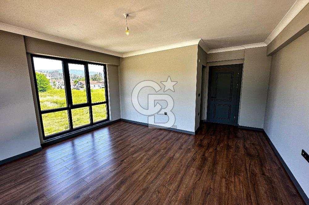 DÜZCE' DE ÖZEL İÇ TASARIMLI, TERASLI, 4+1 SATILIK TRIPLEKS VİLLA