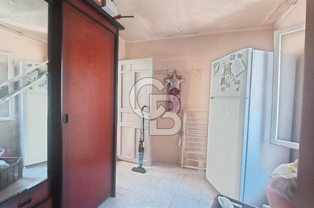 Karşıyaka Cumhuriyet Mahallesi Satılık Müstakil Ev