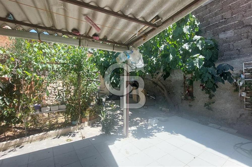 Karşıyaka Cumhuriyet Mahallesi Satılık Müstakil Ev