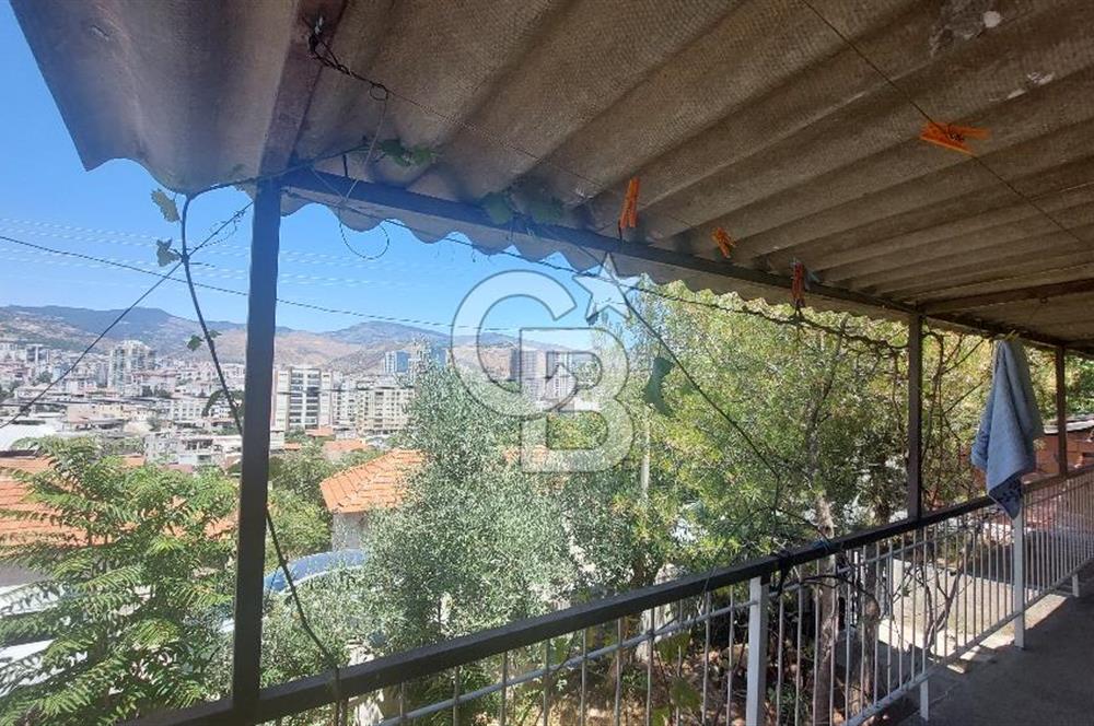 Karşıyaka Cumhuriyet Mahallesi Satılık Müstakil Ev