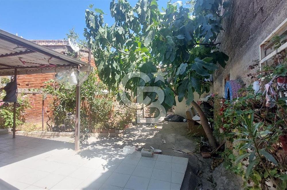 Karşıyaka Cumhuriyet Mahallesi Satılık Müstakil Ev