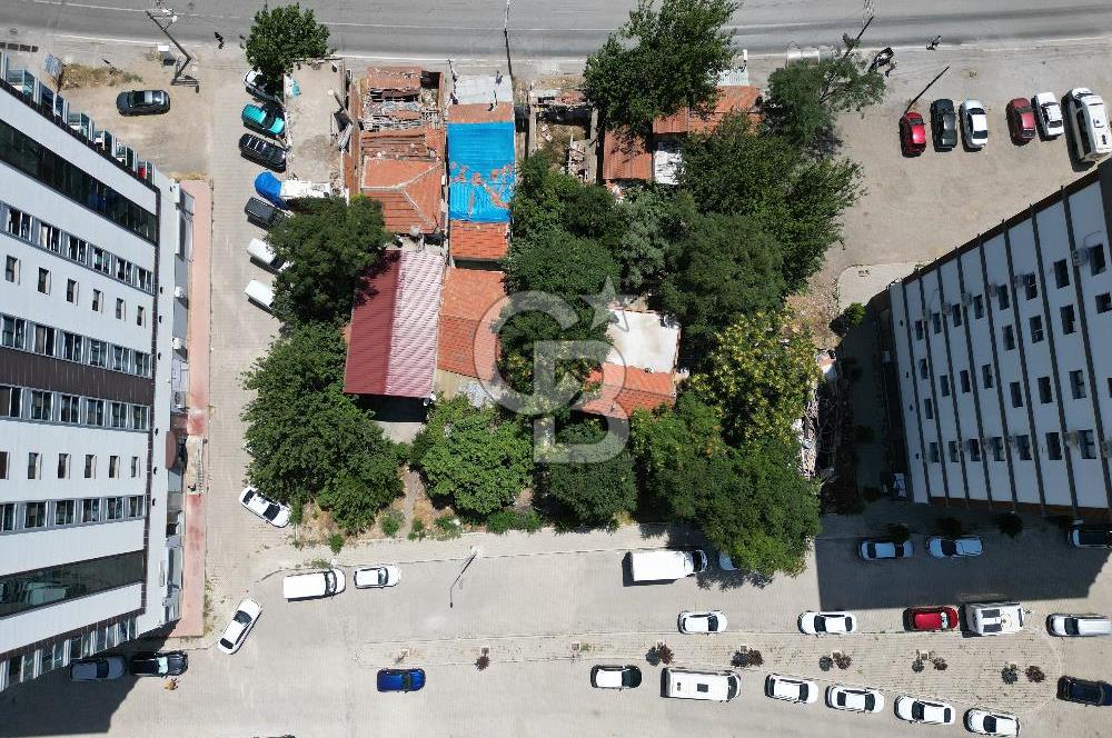 YENİ GİRNE’DE ANADOLU CADDESİ YAKINI YÜKSEK KATA İMARLI SATILIK ARSA