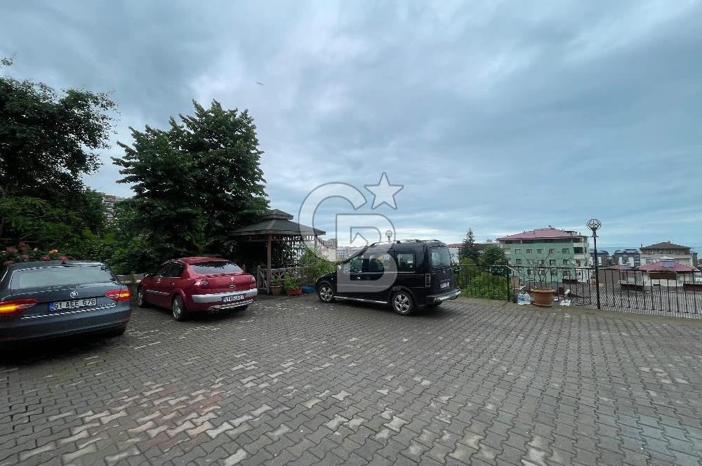 KAŞÜSTÜ GOLD EVLERİNDE ÖZEL YAPIM DENİZ MANZARALI SATILIK DAİRE